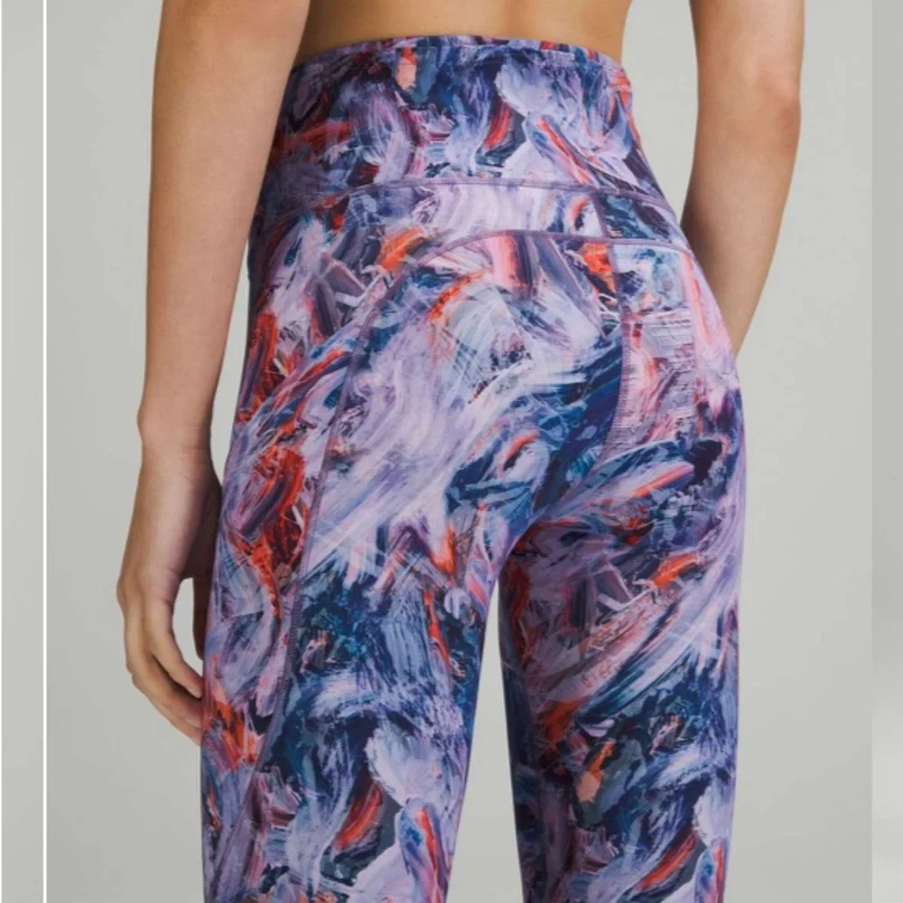 NWT Lululemon Fast and Free Brushed Fabric High-Rise Tight 28" Inseam Size 2 - Picture 4 of 8